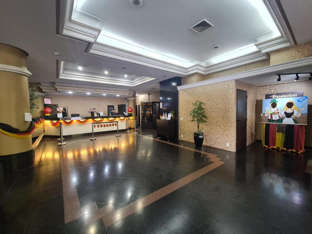 Hotel Europa Blumenau Esterno foto