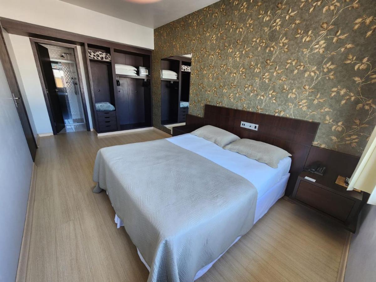 Hotel Europa Blumenau Esterno foto