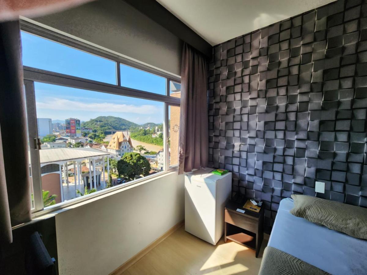 Hotel Europa Blumenau Esterno foto