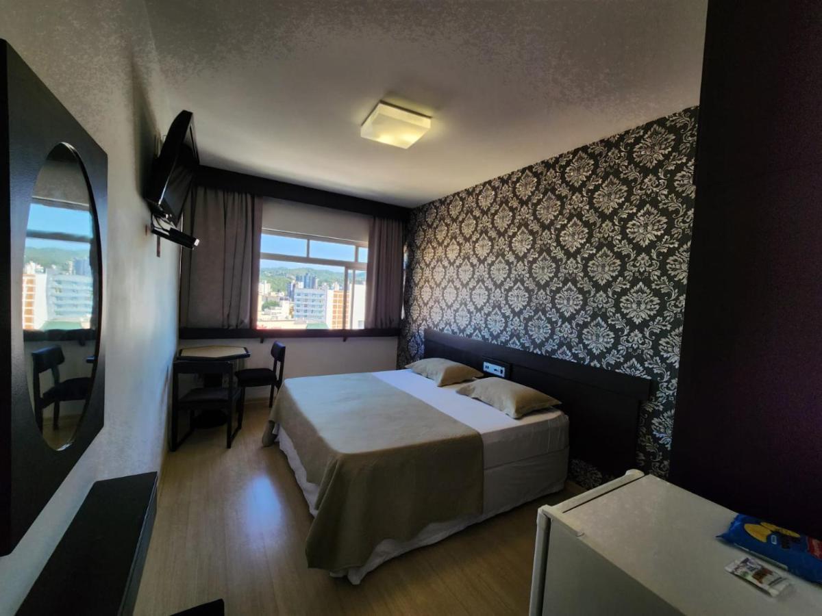 Hotel Europa Blumenau Esterno foto